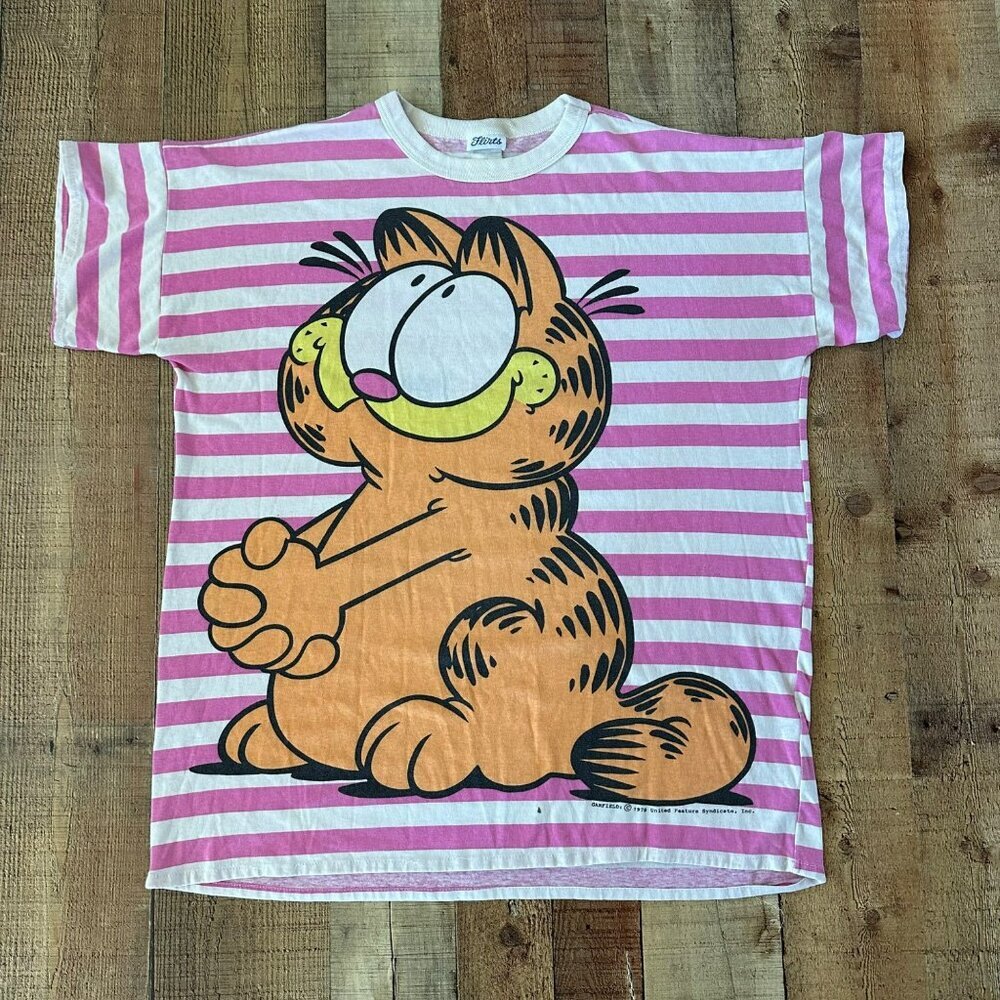 Vintage 1978 Flirts Garfield Striped T-Shirt Cartoon Graphic Pink & White